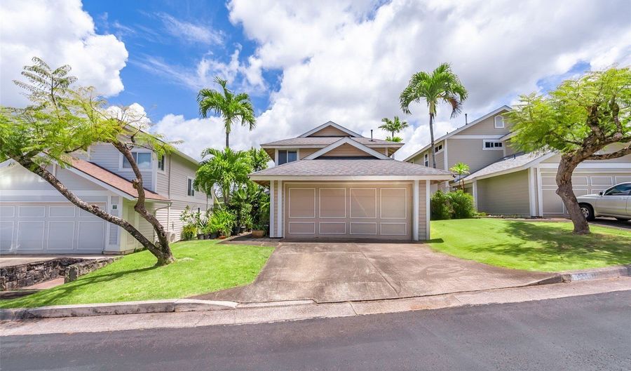 98-1910 Kaahumanu St U, Pearl City, HI 96782 - 4 Beds, 3 Bath