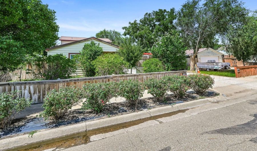 1026 S EASTERN St, Amarillo, TX 79104 - 5 Beds, 3 Bath