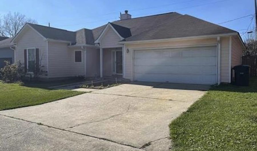218 Edgehaven Dr, Baton Rouge, LA 70810 - 3 Beds, 2 Bath