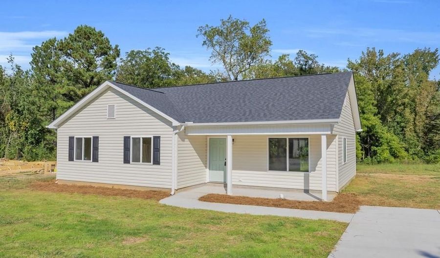 103 Hunter St, Abbeville, SC 29620 - 3 Beds, 2 Bath