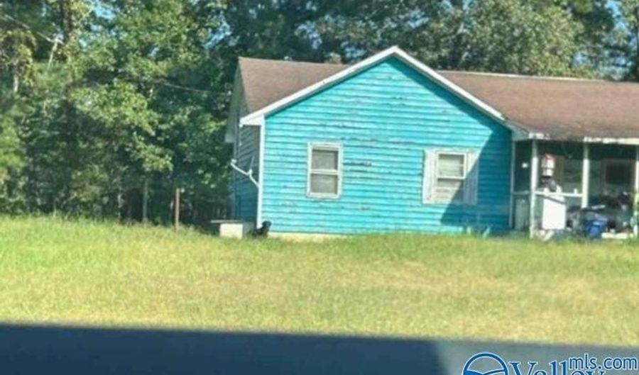 260 Canoe Dr, Ashville, AL 35953 - 3 Beds, 1 Bath