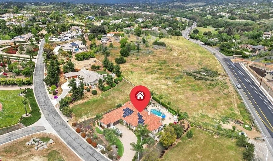 2070 Zlatibor Ranch Rd, Escondido, CA 92025 - 4 Beds, 4 Bath