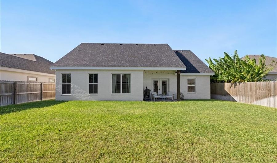 521 Hunter Dr, Alamo, TX 78516 - 3 Beds, 2 Bath