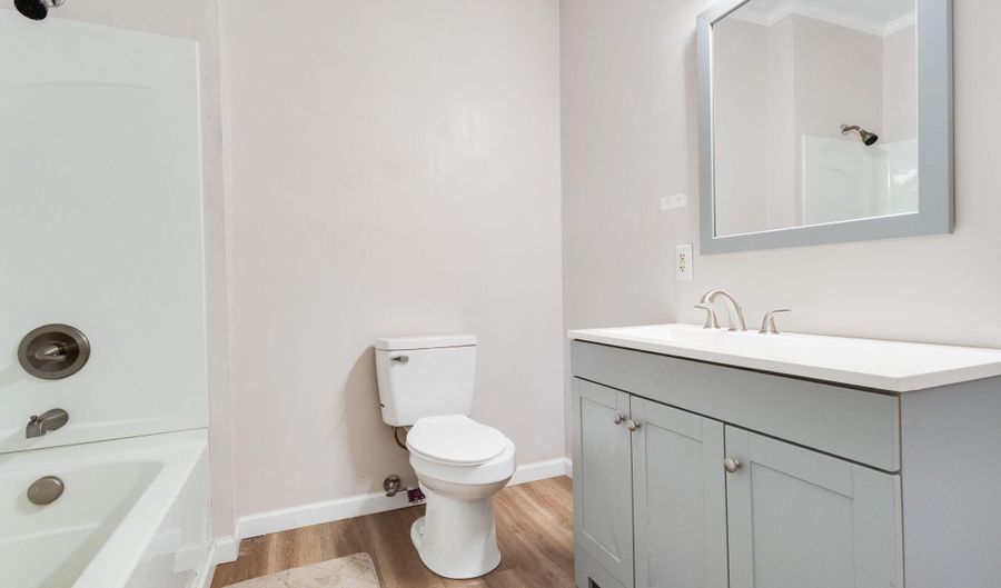 807 809 E Vermilion St, Abbeville, LA 70510 - 4 Beds, 0 Bath