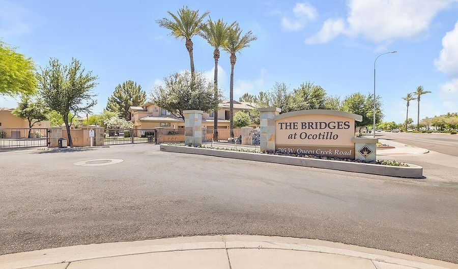705 W QUEEN CREEK Rd 2192, Chandler, AZ 85248 - 2 Beds, 2 Bath