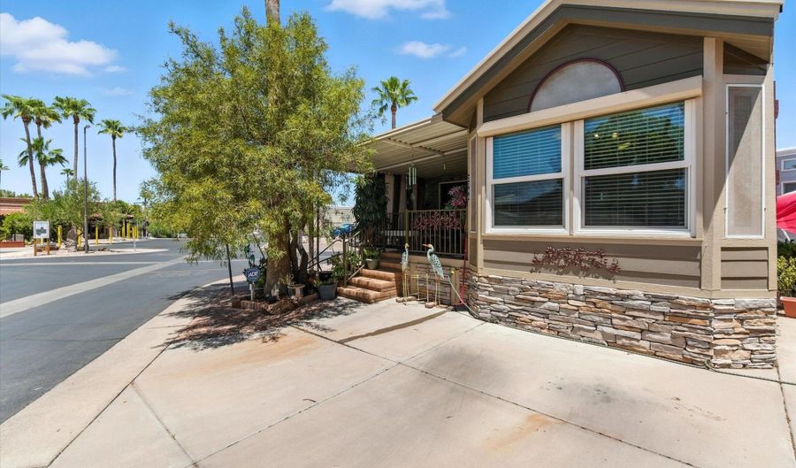 2366 S Pomo Ave, Apache Junction, AZ 85119 - 1 Beds, 1 Bath