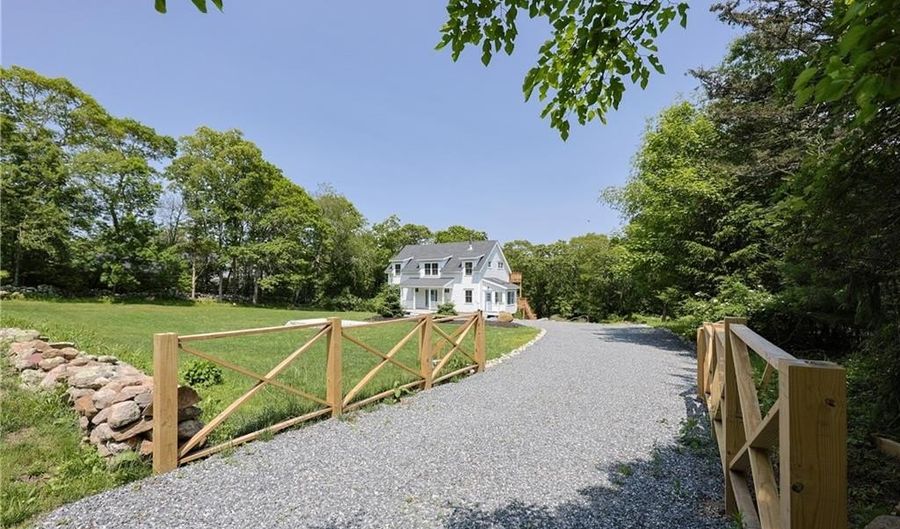 26 Old Stone Church Rd, Little Compton, RI 02837 - 4 Beds, 4 Bath