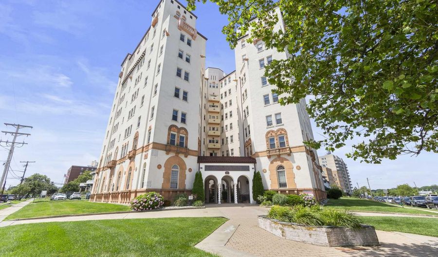 400 Deal Lake Dr 7H & 7G, Asbury Park, NJ 07712 - 2 Beds, 2 Bath