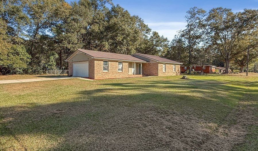 138 Vann Dr, Ashford, AL 36312 - 3 Beds, 2 Bath