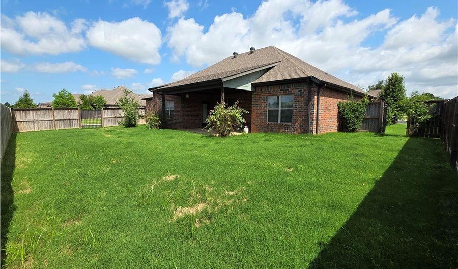 2905 SW Satinwood Cv, Bentonville, AR 72713 - 4 Beds, 3 Bath