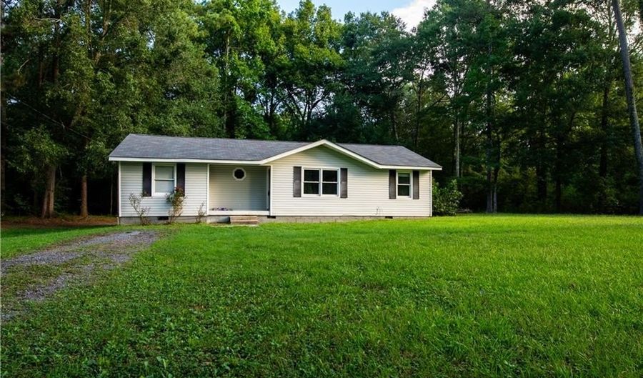 1085 New Rosedale Rd NE, Armuchee, GA 30105 - 3 Beds, 2 Bath