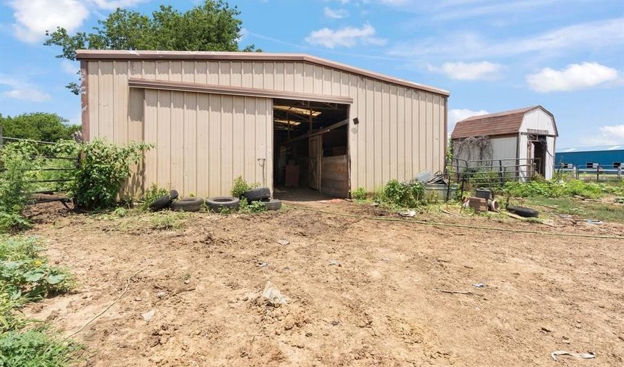 2929 County Road 615, Alvarado, TX 76009 - 3 Beds, 2 Bath