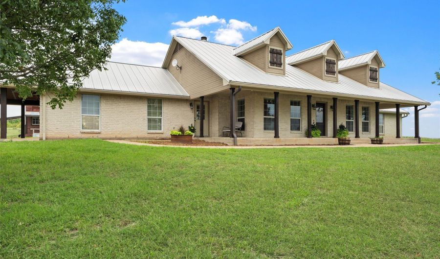 3057 Holy Rd, Abbott, TX 76621 - 4 Beds, 3 Bath