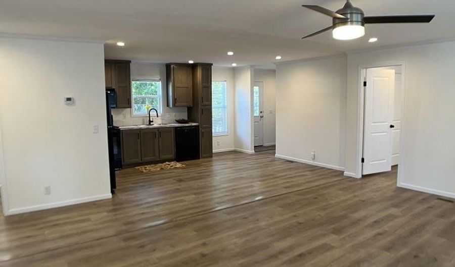 12710 Granger Ct 323, Apple Valley, MN 55124 - 3 Beds, 2 Bath