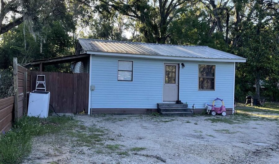 102 Pate St, Perry, FL 32347 - 2 Beds, 1 Bath