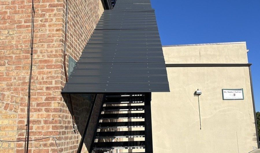 903 Main St 1, Antioch, IL 60002 - 2 Beds, 1 Bath