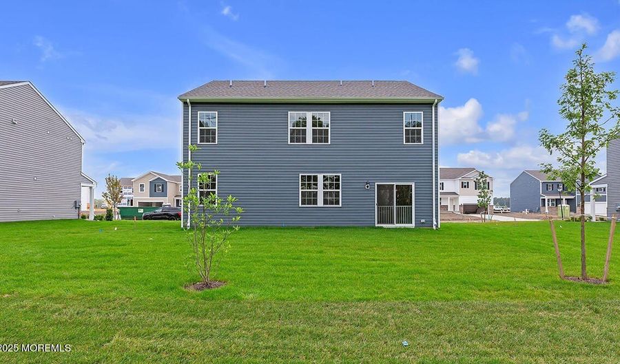 12 Dahlia Ct, Bayville, NJ 08721 - 5 Beds, 3 Bath