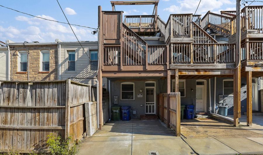 212 ROBINSON St S, Baltimore, MD 21224 - 3 Beds, 3 Bath