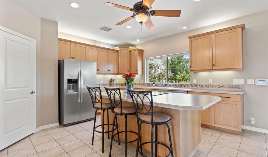 43700 Sunshine Cir, Aguanga, CA 92536 - 3 Beds, 3 Bath