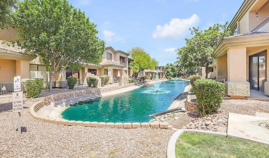 705 W QUEEN CREEK Rd 2192, Chandler, AZ 85248 - 2 Beds, 2 Bath