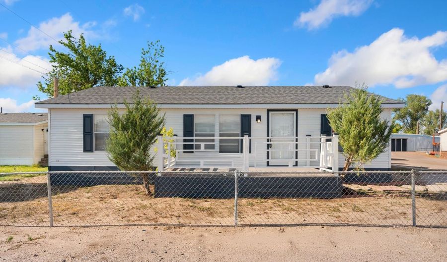 300 E PROSSER Rd, Cheyenne, WY 82007 - 3 Beds, 2 Bath