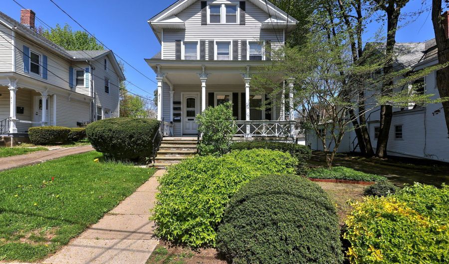 211 Montowese St 1st floor, Branford, CT 06405 - 0 Beds, 0 Bath
