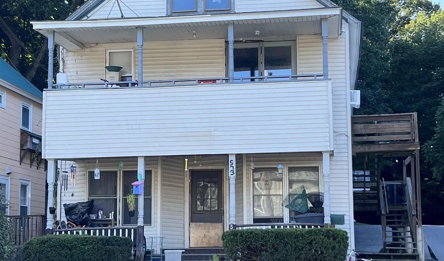 573 S Main St, Brattleboro, VT 05301 - 2 Beds, 1 Bath