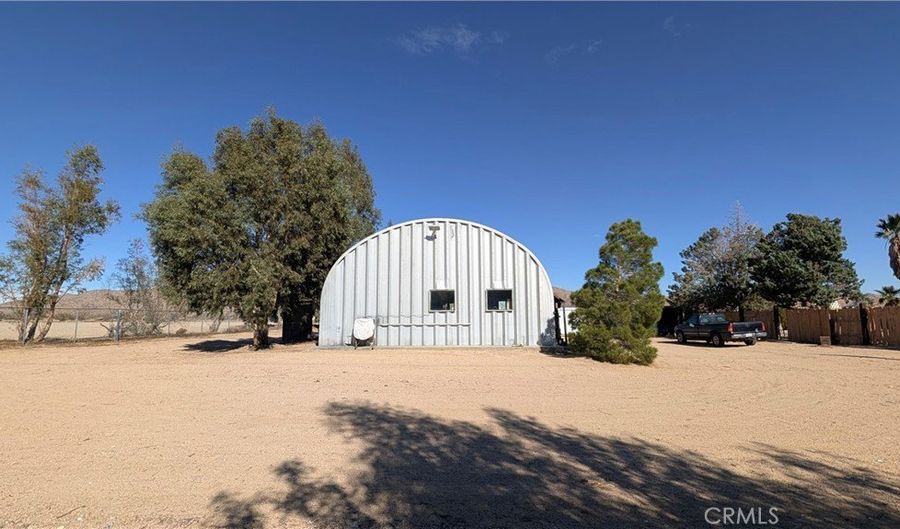 28210 Desert Vw, Apple Valley, CA 92308 - 3 Beds, 2 Bath