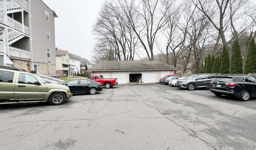 22 Woodbridge Ave, Ansonia, CT 06401 - 12 Beds, 6 Bath