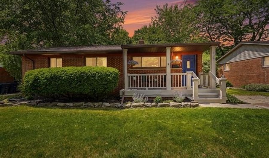 1061 Western Dr, Ann Arbor, MI 48103 - 3 Beds, 2 Bath