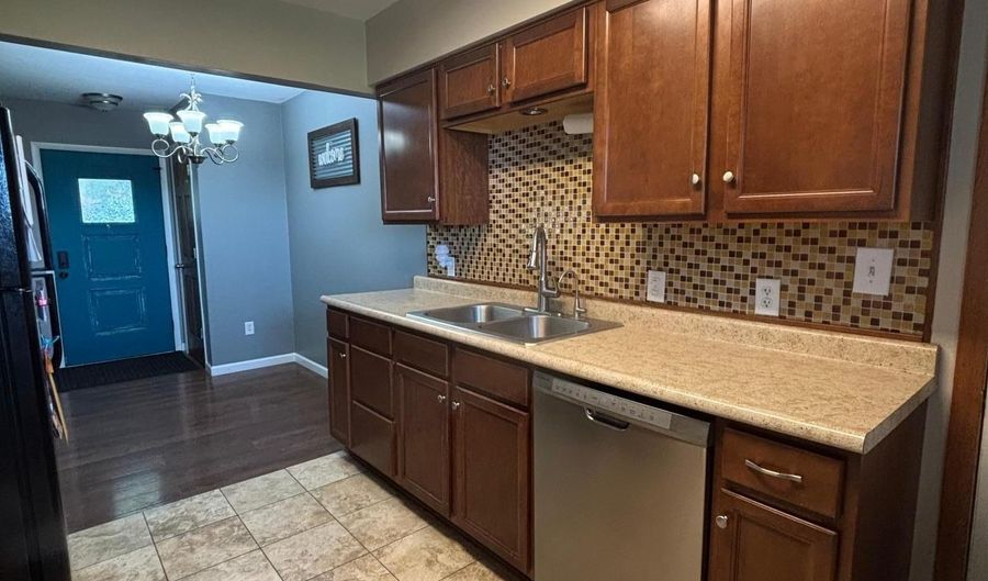 908 Westwood Dr SW, Alexandria, MN 56308 - 3 Beds, 2 Bath