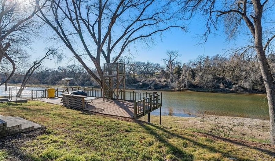 121 PR 202, Aquilla, TX 76622 - 2 Beds, 2 Bath