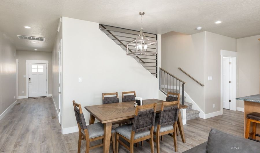 2612 Platinum Dr, Elko, NV 89801 - 5 Beds, 3 Bath