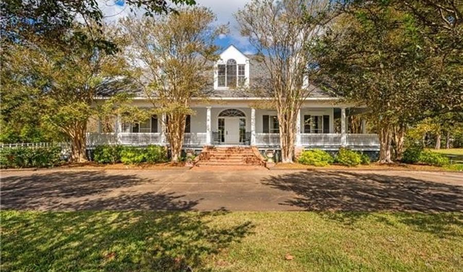 6206 TWIN BRIDGES Rd, Alexandria, LA 71303 - 5 Beds, 6 Bath