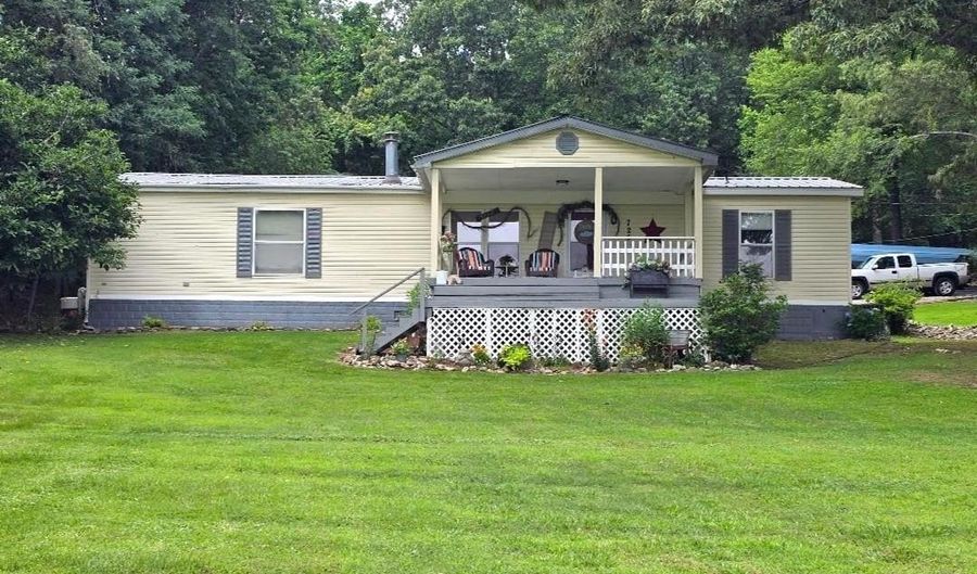 725 Pfeiffer Rd, Batesville, AR 72501 - 2 Beds, 2 Bath