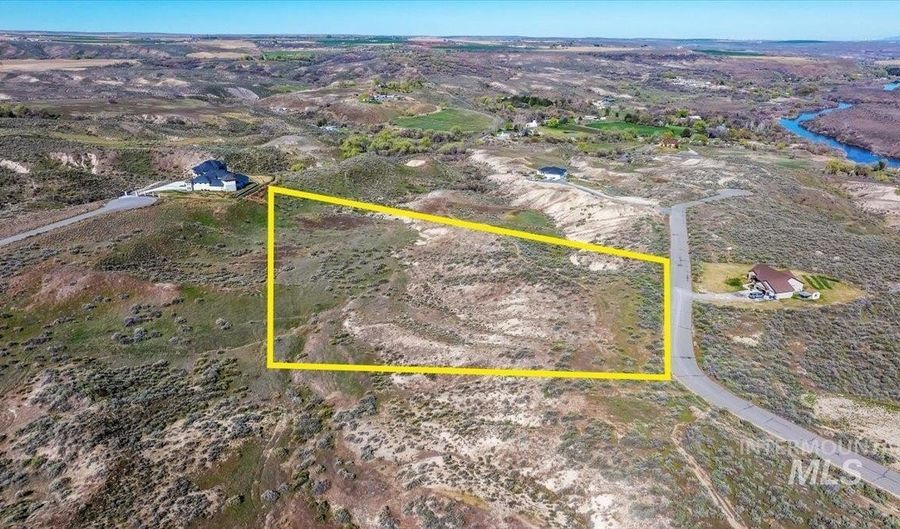 4532 N 1250 E, Buhl, ID 83316 - 0 Beds, 0 Bath