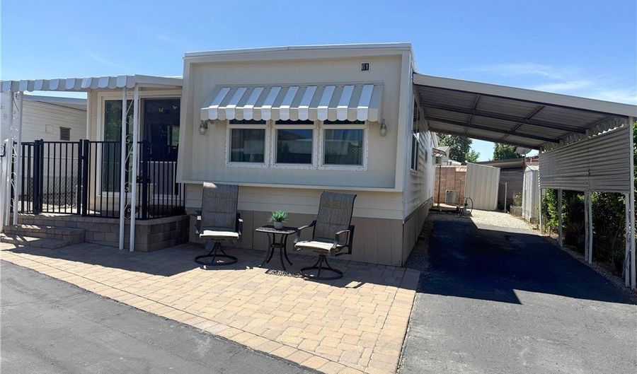 10675 Bryant St 61, Yucaipa, CA 92399 - 2 Beds, 1 Bath
