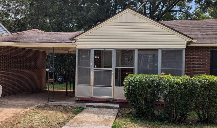507 Carver St, Anderson, SC 29624 - 4 Beds, 2 Bath
