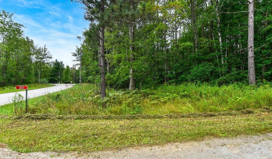 3855 NORWAY WOODS Ln, Abrams, WI 54101 - 2 Beds, 1 Bath