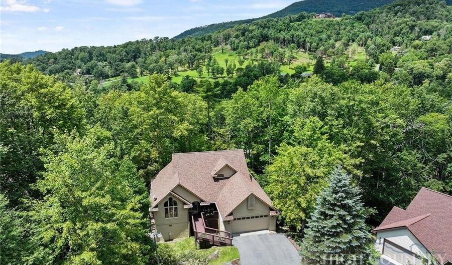 187 Cinnamon Fern Ln, Banner Elk, NC 28604 - 3 Beds, 3 Bath