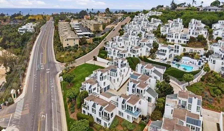 317 Arcaro Ln, Solana Beach, CA 92075 - 2 Beds, 3 Bath