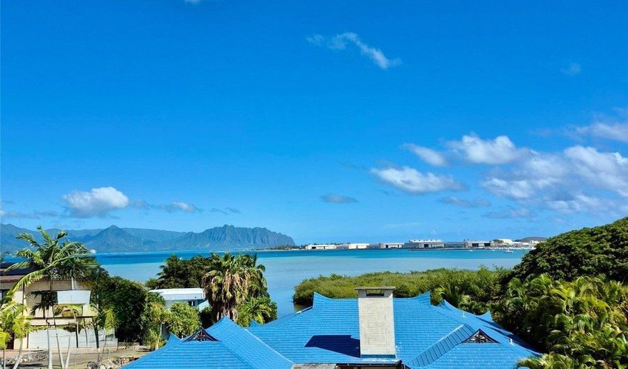 44-275 Kaneohe Bay Dr, Kaneohe, HI 96744 - 3 Beds, 3 Bath