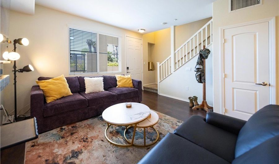 7705 El Cajon Blvd 5, La Mesa, CA 91942 - 2 Beds, 3 Bath