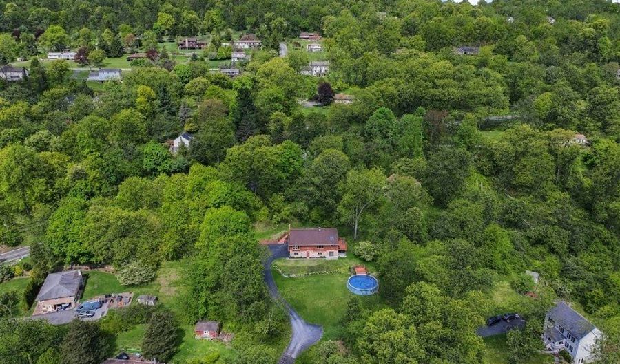 7 Sheba Dr, Alloway, NJ 07461 - 4 Beds, 3 Bath