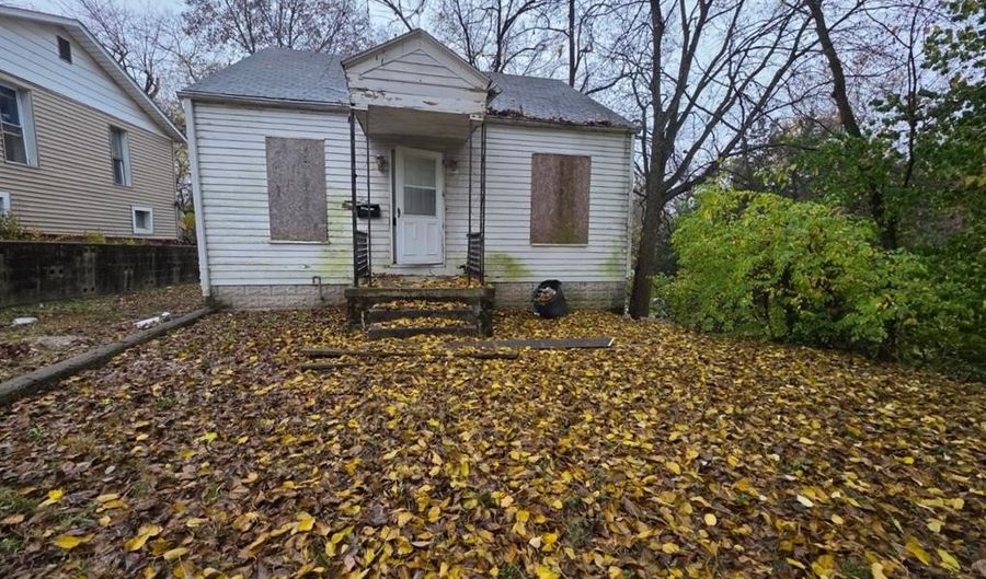 2701 Viewland St, Alton, IL 62002 - 4 Beds, 2 Bath