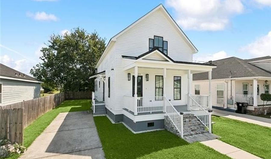 1823 ALEXANDER Ave, Arabi, LA 70032 - 3 Beds, 3 Bath
