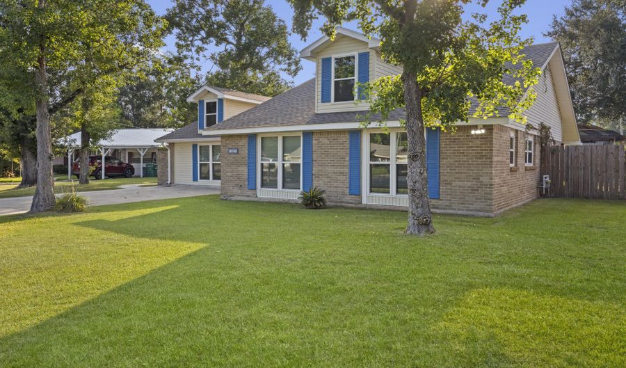 103 Barcelona Ct, Bay St. Louis, MS 39520 - 4 Beds, 2 Bath