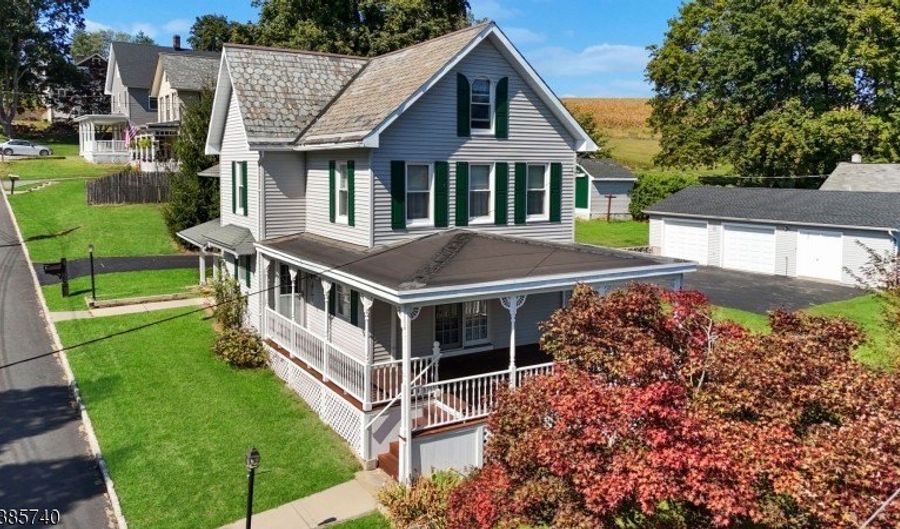 3 Smith St, Andover, NJ 07821 - 3 Beds, 2 Bath