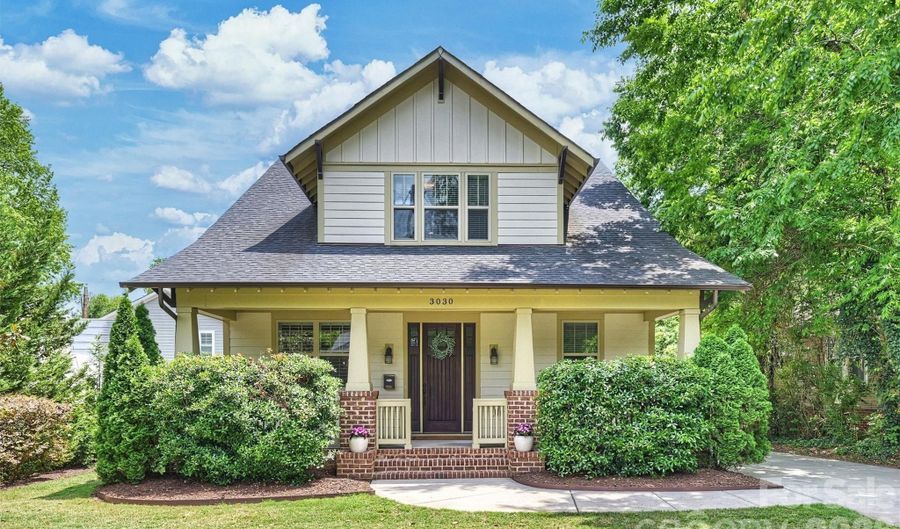 3030 Attaberry Dr, Charlotte, NC 28205 - 4 Beds, 3 Bath