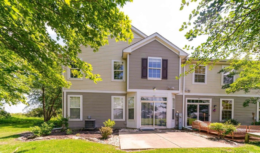 2636 Pondview Dr, Algonquin, IL 60102 - 3 Beds, 3 Bath